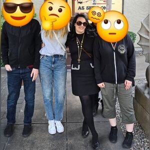 Meet your Posher, Kali